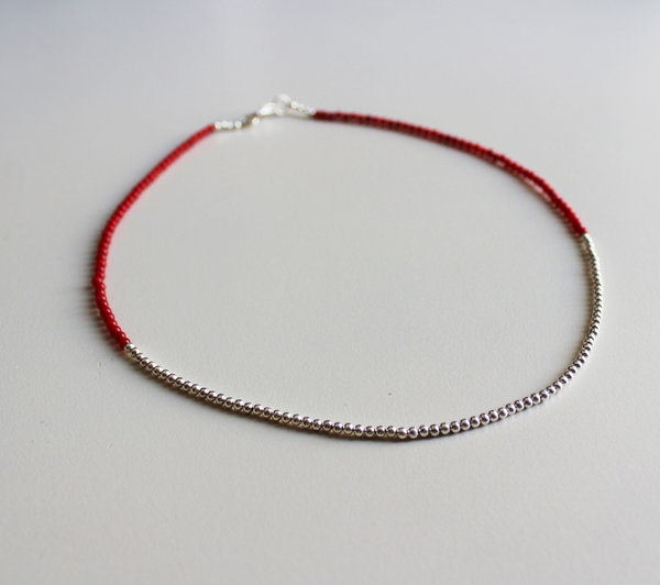 Halskette Lines roter Achat und Silberperlen