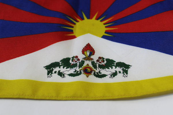Tibetflagge 26 x 19 mit Hohlsaum (klein)